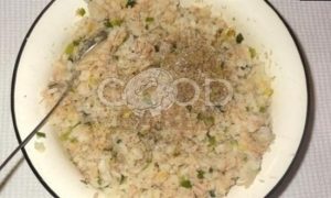 Блинчики из цельнозерновой муки с рисом и тунцом под сырным соусом рецепт шаг 17