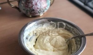Десерт «Лебединое озеро» с творожно-сливочным кремом рецепт шаг 23