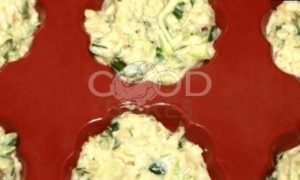 Кабачковые маффины с сыром, зеленью и вялеными томатами рецепт шаг 5