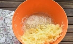 Картофельные вафли с творожным сыром и икрой рецепт шаг 2