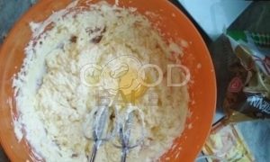 Маффины с сыром, ананасом, ветчиной и орешками рецепт шаг 2