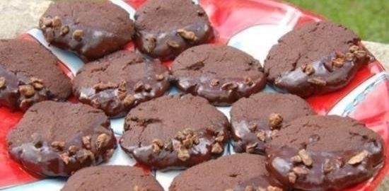 Печенье с шоколадными бобами кулинарный рецепт