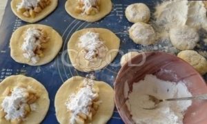 Сливочно-ванильные пирожки с грушами рецепт шаг 10