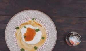Закусочные оладьи с икрой и рикоттой кулинарный рецепт
