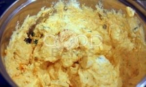 Закусочный торт с крабово-креветочным муссом под икорной шапкой рецепт шаг 4