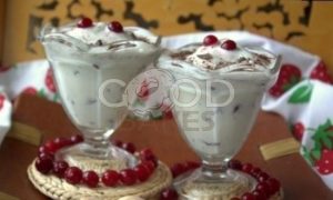 Молочное мороженое с клюквой и шоколадом рецепт шаг 11