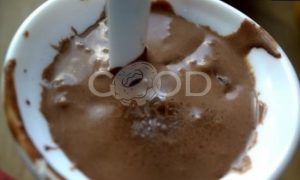 Шоколадное мороженое с мармеладом рецепт шаг 11