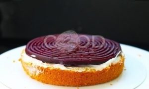 Клубничный торт-валентинка с ягодным конфи рецепт шаг 5