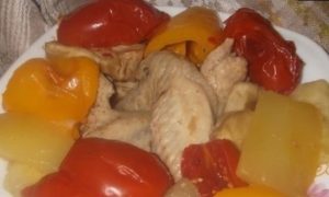 Куриные крылья, запеченные в овощах кулинарный рецепт
