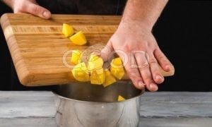 Пирог с грибами и картофелем рецепт шаг 8