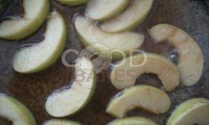 Шоколадно-яблочный пирог рецепт шаг 12