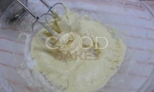 Штрейзельный пирог с персиками рецепт шаг 3