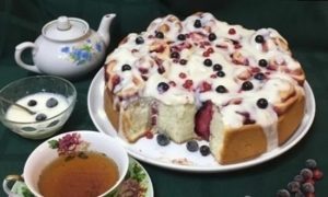 Пирог «Смородиновые завитки» кулинарный рецепт