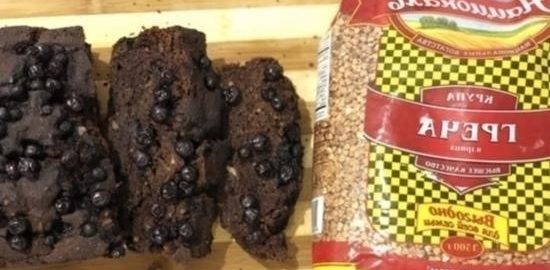 Шоколадно-банановый кекс с черникой без яиц и молока кулинарный рецепт