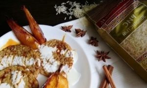 Оладьи из риса с карамелизированной грушей кулинарный рецепт