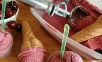 Домашнее мороженое с черешней кулинарный рецепт