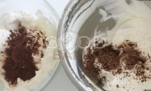Двухслойное мороженое с печеньем рецепт шаг 2