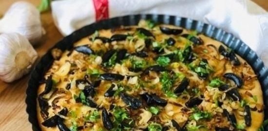 Фокачча с анчоусами и маслинами кулинарный рецепт