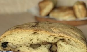 Хлеб с чесноком и маслинами кулинарный рецепт