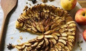 Пирог с яблоками на слоеном тесте кулинарный рецепт