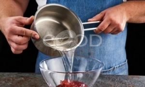 Малиновый пудинг с ягодами рецепт шаг 3