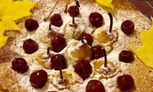 Пирог «Краски осени» с грушами и вишней кулинарный рецепт