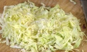 Домашние бургеры со свежим салатом рецепт шаг 3