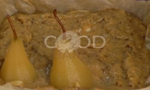 Миндально-финиковый пирог с томленными в сиропе грушами рецепт шаг 6
