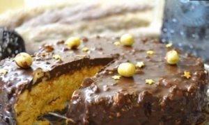 Торт «Муравейник» с шоколадом и фундуком кулинарный рецепт